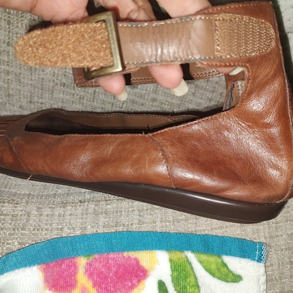 WOMEN'S SIZE 12 LOT OF 2 PAIRS OF "AEROSOLES" ANKLE STRAP LEATHER FLATS - Picture 2 of 14